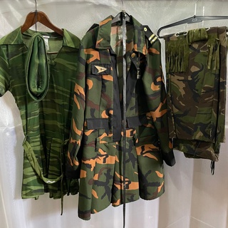 Leger kleding feestversie